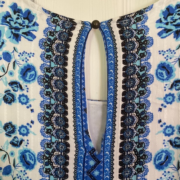 Taylor & Sage Women’s Handkerchief Hem Dress Size Large - Picture 4 of 5